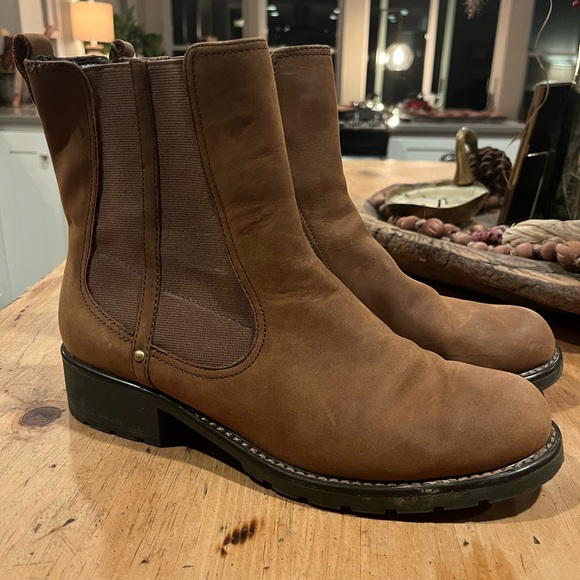 Clarks Shoes Size Clarks Leather Boots Poshmark